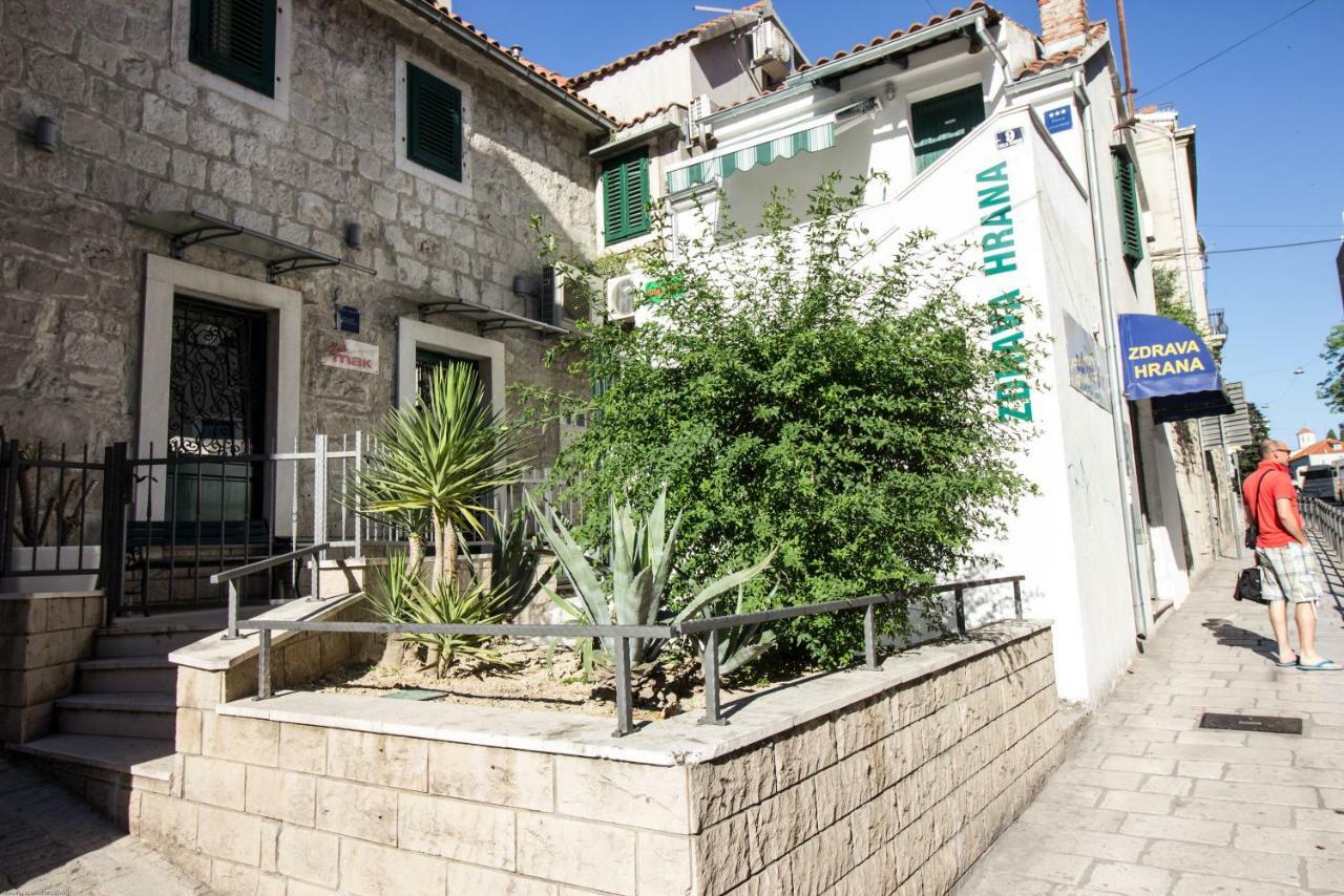 Apartments Kuca Mala Split Exterior photo